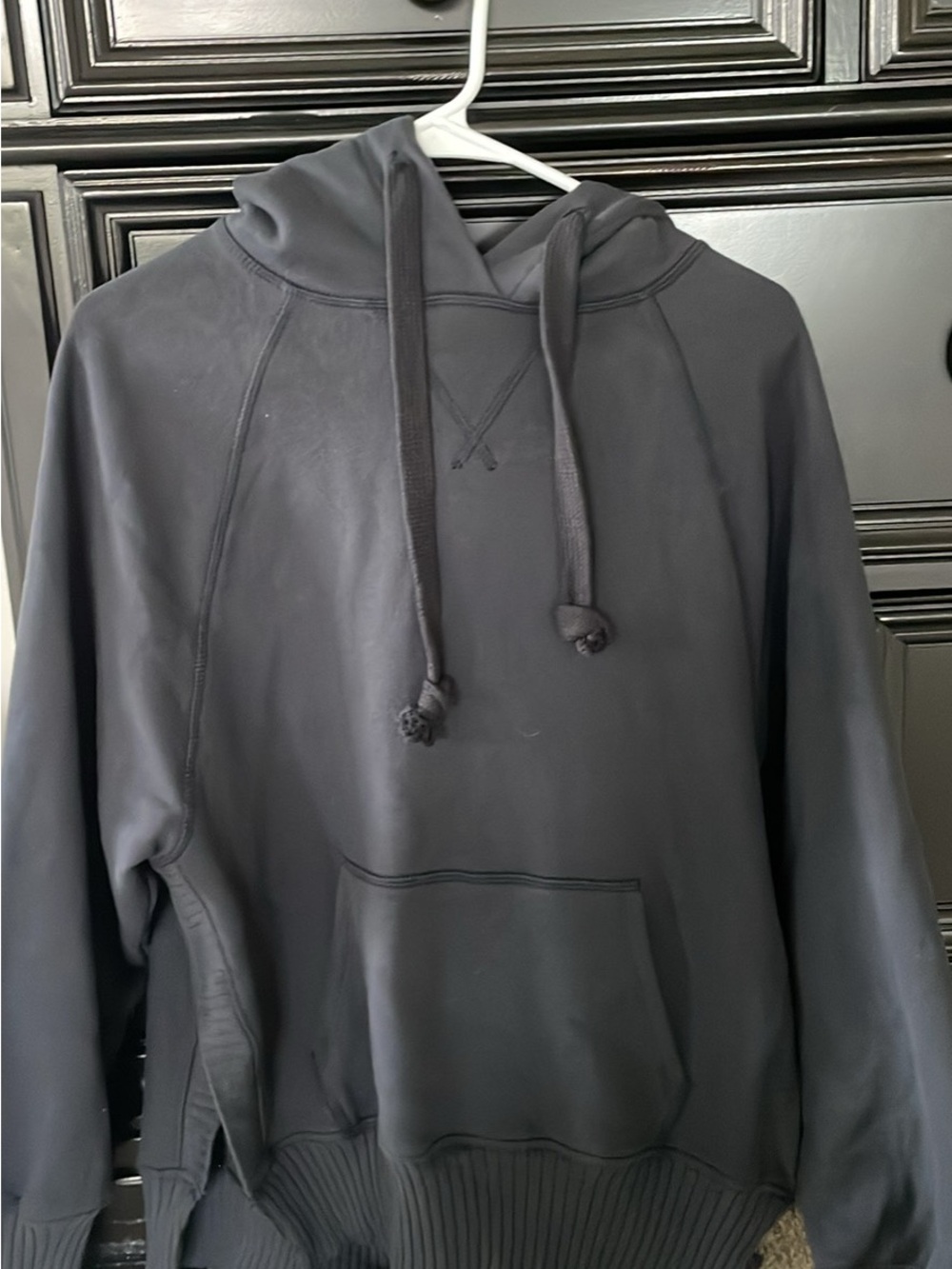 American Eagle Outfitters Black Hooded Pullover Sweatshirt